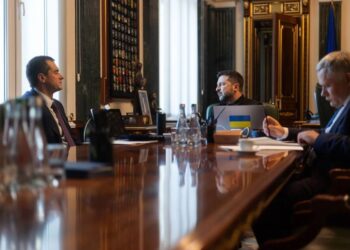 Зеленський обговорив із Коштою графік відкриття переговорних кластерів та домовився про зустріч з лідерами ЄС