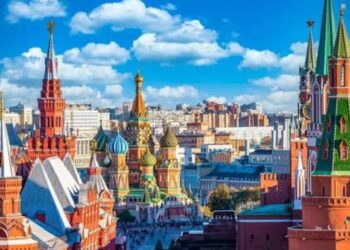 москву та підмосков'я масовано атакують дрони, в аеропортах обмежили польоти та розвернули літаки з Туреччини