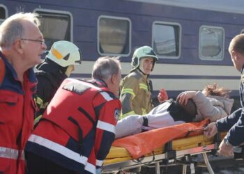Удар рф по вокзалу Дніпра – Укрзалізниця перегляне протоколи безпеки руху потягів