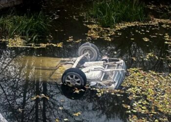На Хмельниччині в автомобілі, піднятому з річки, знайшли тіла трьох дітей