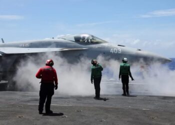 США перекидають на Близький Схід додатково до 10 тисяч військових і третій авіаносець – WSJ