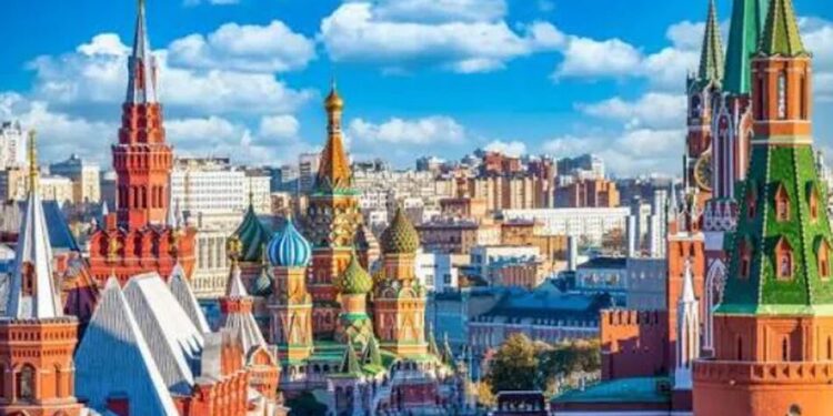 москву атакують безпілотники – у столиці рф зупинили роботу чотирьох аеропортів