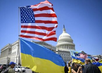 США можуть залишити понад 100 тисяч українців у "підвішеному" статусі після завершення тимчасового захисту – Politico