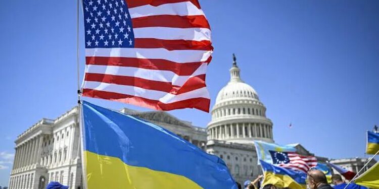 США можуть залишити понад 100 тисяч українців у "підвішеному" статусі після завершення тимчасового захисту – Politico