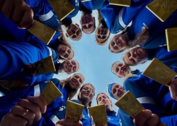 Українки вибороли золото чемпіонату світу з веслування на "Драконах"