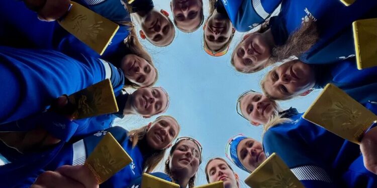 Українки вибороли золото чемпіонату світу з веслування на "Драконах"