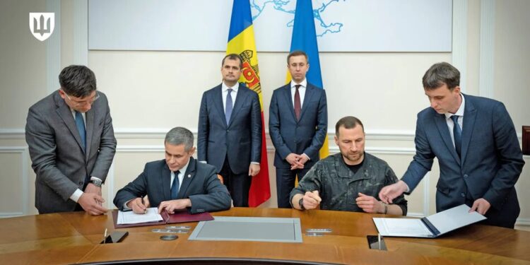 Україна і Молдова підписали угоду про військово-технічне співробітництво