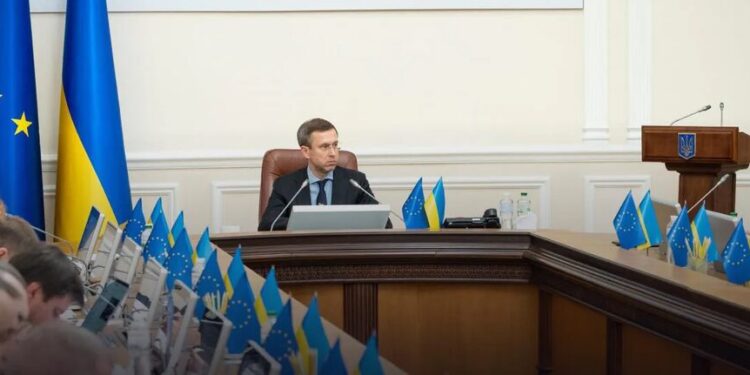Без аукціонів та від 1 гривні за кв. м: Кабмін спростив оренду держмайна для бізнесу й дата-центрів