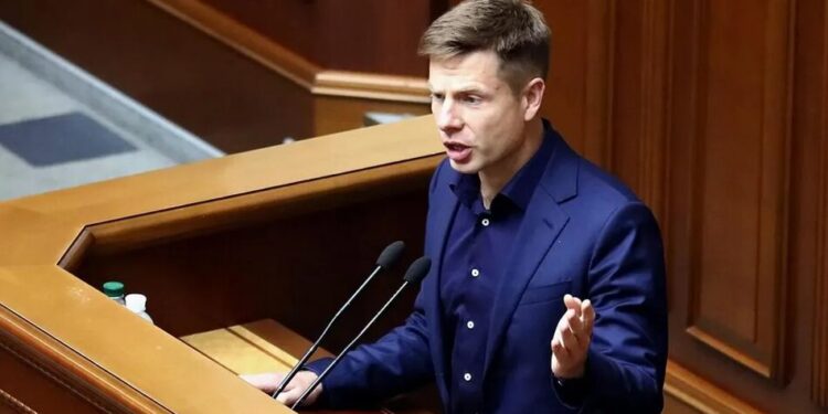 "Не можемо продовжувати спільний шлях" – у фракції ЄС натякнули на виключення Гончаренка