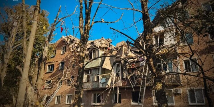 "російська армія "подарувала" путіну знищення будинку в Прилуках", атакувала енергетику – Зеленський про обстріл рф