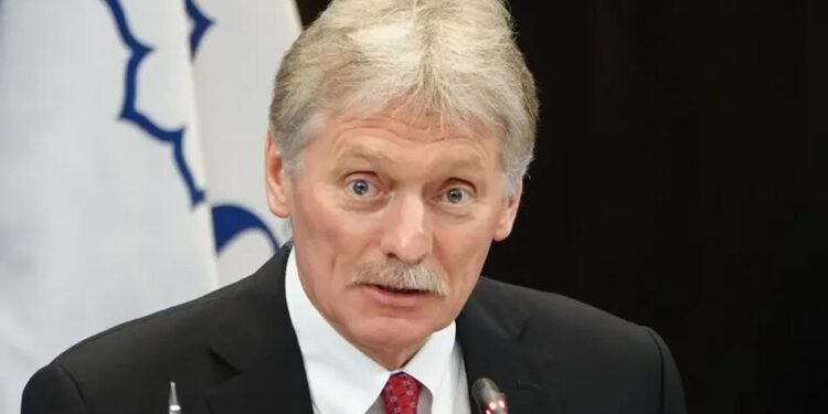 "Поки ніхто не телефонував": у кремлі не змогли чітко відповісти, чи говоритиме путін із Зеленським