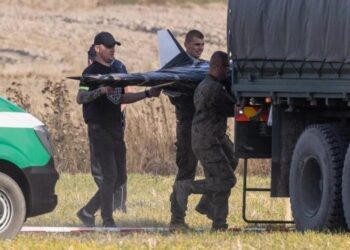 У Польщі завершили розслідування щодо вторгнення дронів рф – частина з яких мала польські SIM-карти