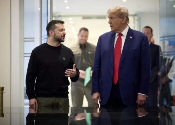 Зеленський попросив Трампа про санкції проти компаній рф та Китаю через аналог Starlink – FT