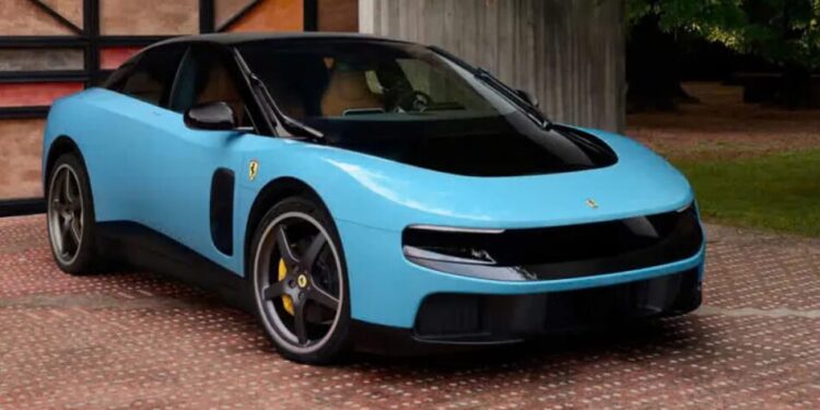 Джефф Безос підштовхнув Ferrari до створення першого електромобіля однією розмовою