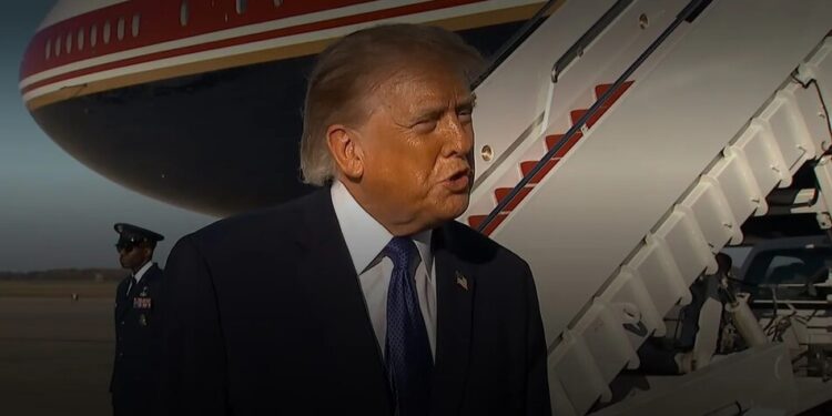 Трамп скасував мітинг у Канзасі напередодні проміжних виборів і облаяв журналіста