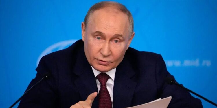 москва домагається екстрадиції президентки МКС, який видав ордер на арешт путіна