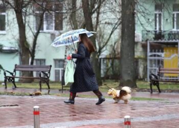 В Україну йде холодний фронт, але про серйозне похолодання говорити ще зарано – синоптик