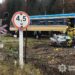 На Львівщині електропоїзд зіткнувся з Mercedes: водійку госпіталізували